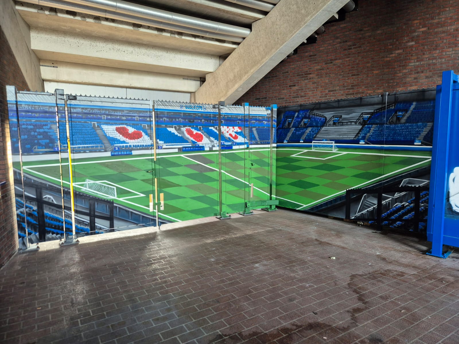 Een Foto van een graffiti voor het abe stadium